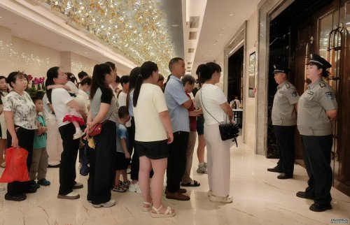 華遠(yuǎn)衛(wèi)士駐馬店分公司圓滿完成王真舞者工作室暑期匯演安保任務(wù)