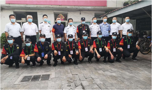 北京市公安局治安總隊(duì)、北京保安協(xié)會領(lǐng)導(dǎo)一行看望成功處置突發(fā)事件的公交